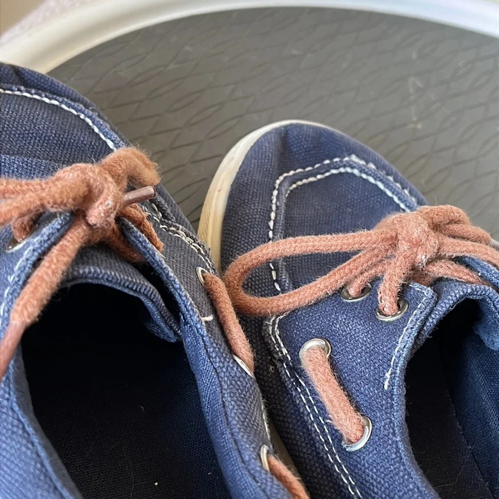 Cat‎ & Jack Boy slip on Boat shoes size 1